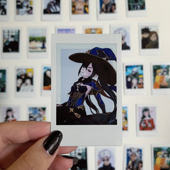 mona polaroid